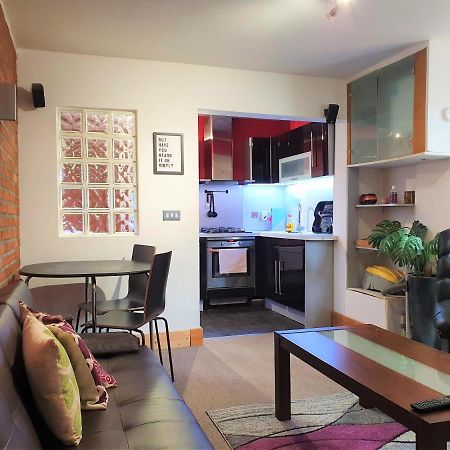 Bath Road Apartments Swindon Extérieur photo