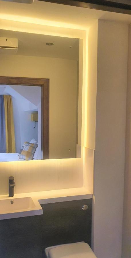 Bath Road Apartments Swindon Extérieur photo