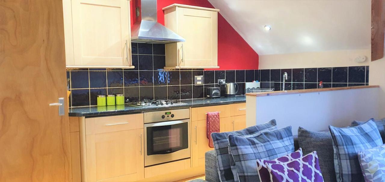Bath Road Apartments Swindon Extérieur photo