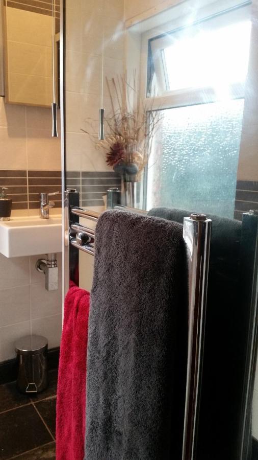 Bath Road Apartments Swindon Extérieur photo