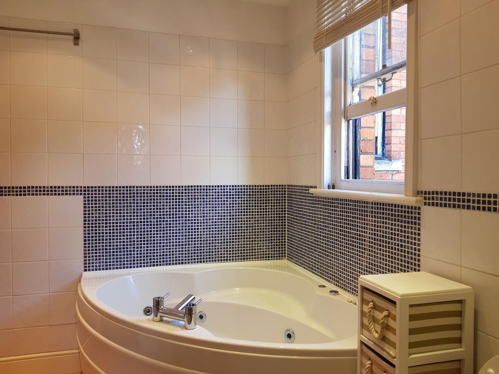 Bath Road Apartments Swindon Extérieur photo
